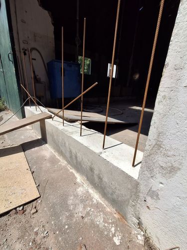 Baustelle mit Paletten